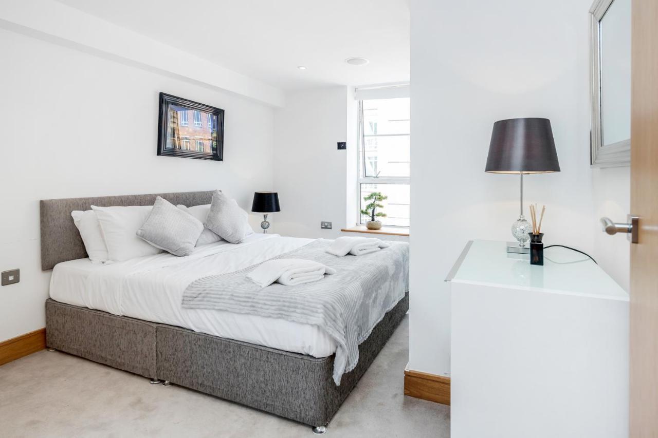 Luxury 3 Bed 2 Bath Marylebone Station Apartment London