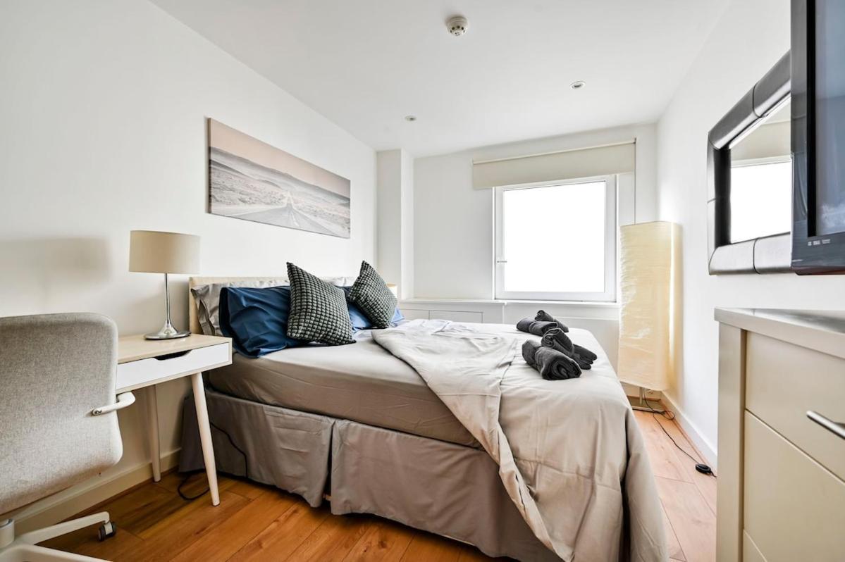 Apartment Luxury 3 Bed Next Victoria Station