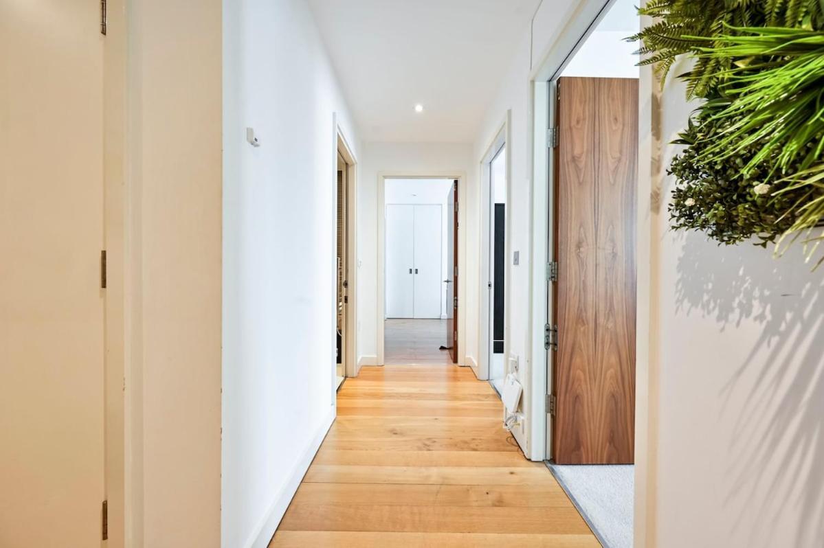 Apartment Luxury 3 Bed Next Victoria Station *