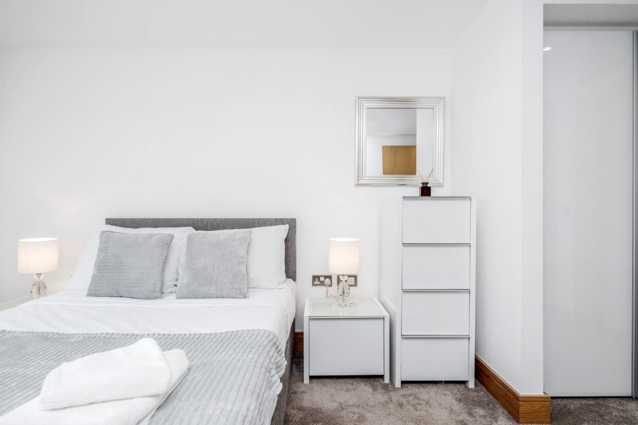 Luxury 3 Bed 2 Bath Marylebone Station Apartment London